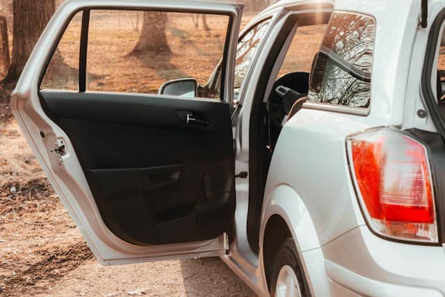 Jenis Karet Pintu Mobil dan Fungsi Masing-Masing, dari Pelipit hingga Weatherstrip