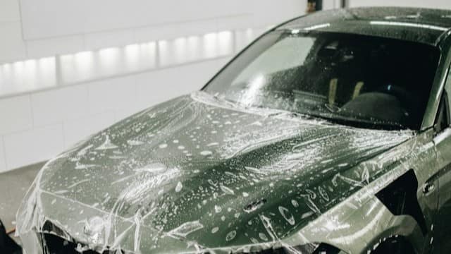 Memahami Fungsi, Manfaat, dan Proses Laminating Mobil