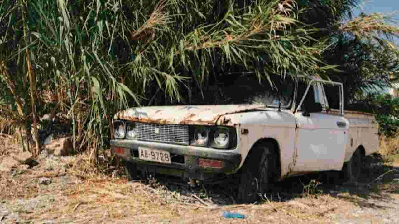 Cara Menghilangkan Getah di Mobil yang Kering dan Membandel