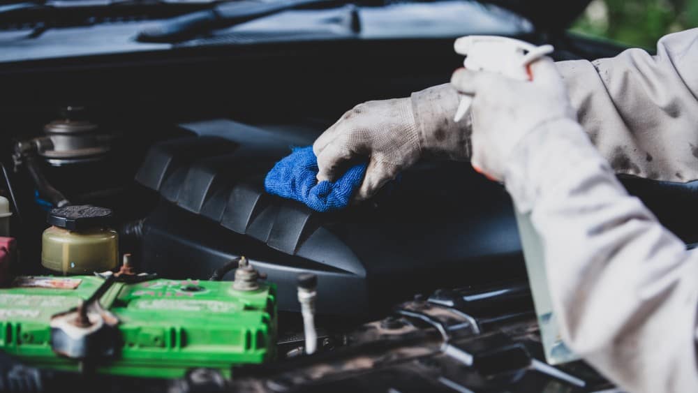 Fungsi Carbon Cleaner: Manfaat dan Cara Menggunakannya pada Mobil