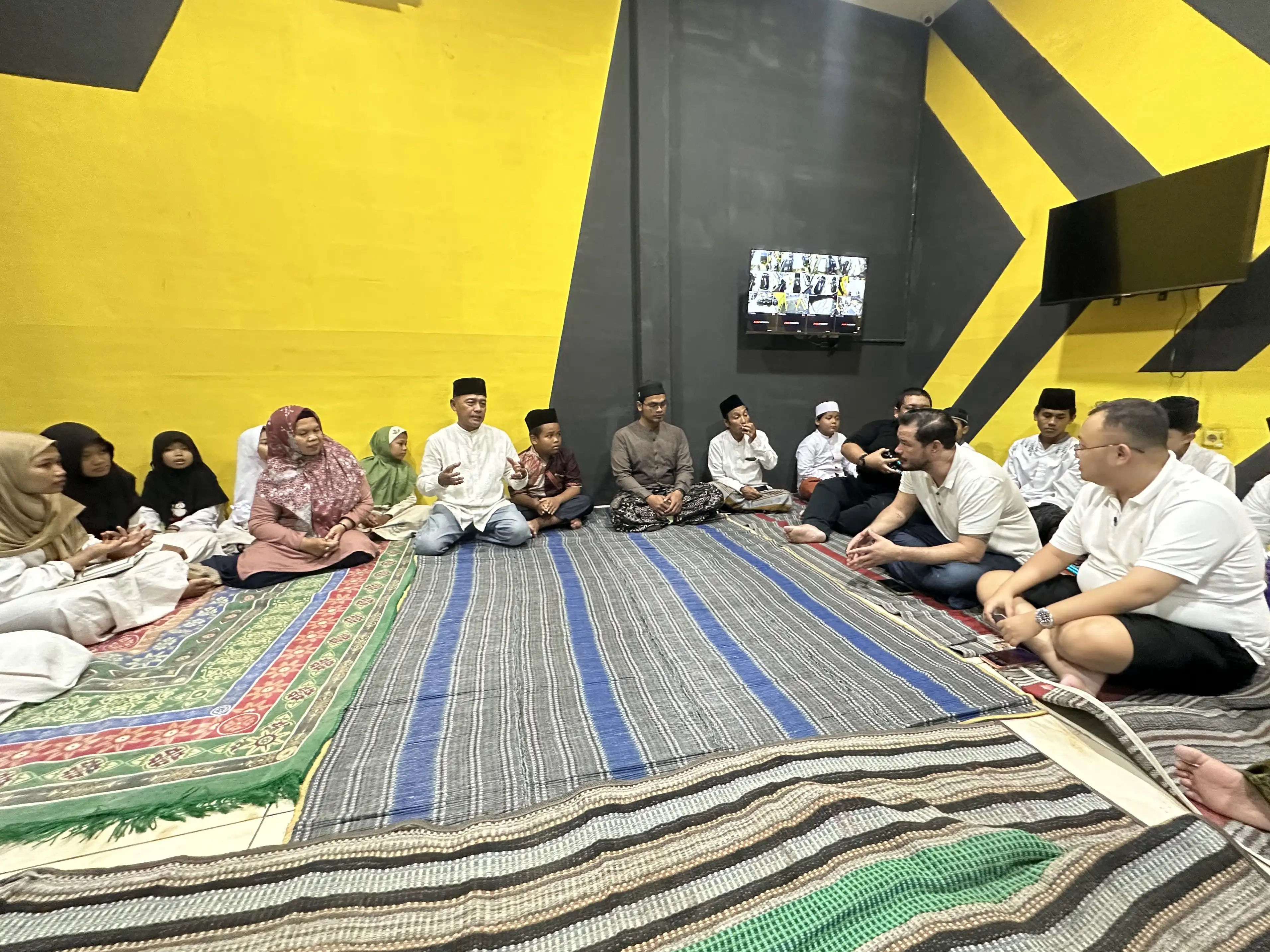 Pengajian Bersama Anak- Anak Yatim Piatu