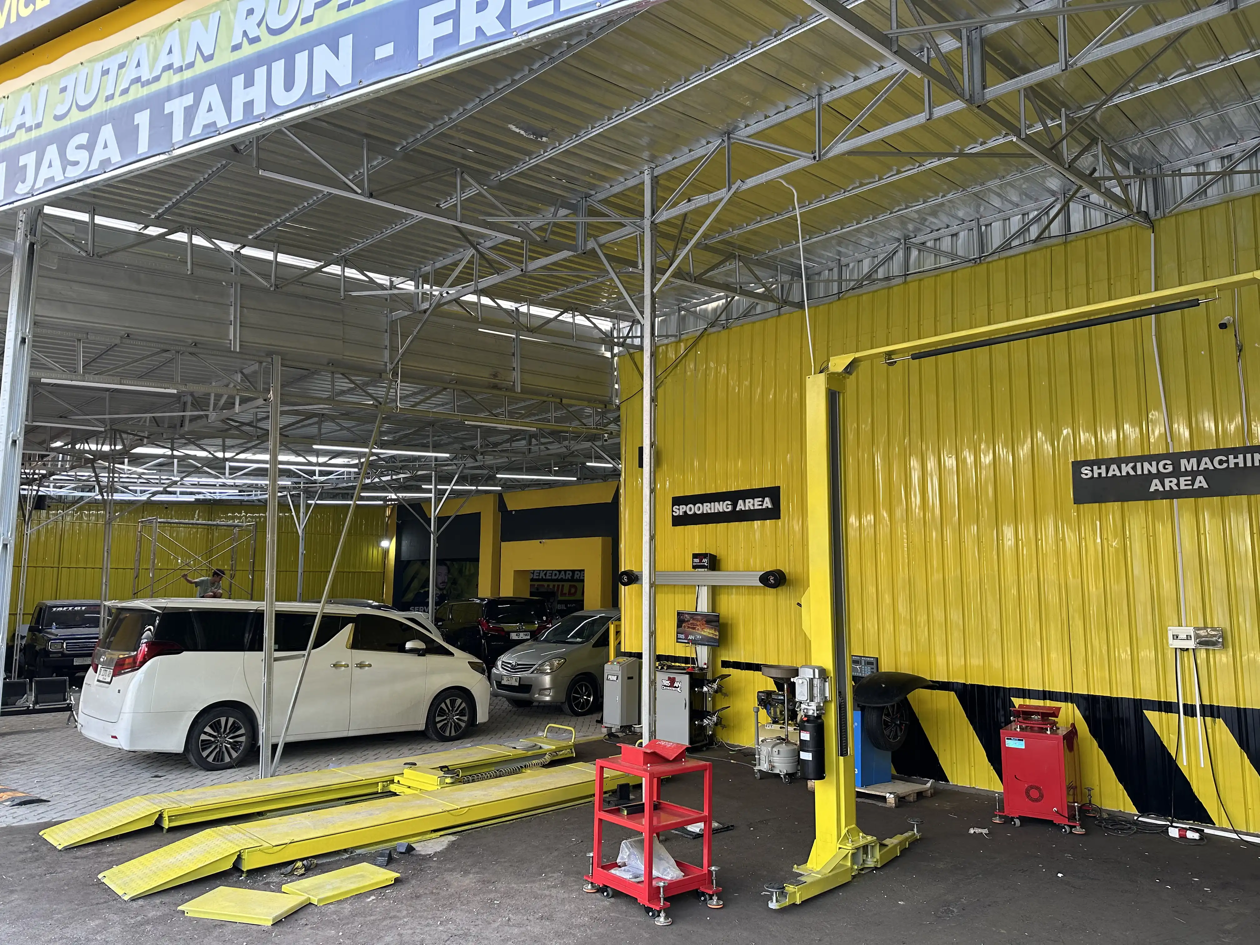 Area Spooring & Shaking Machine